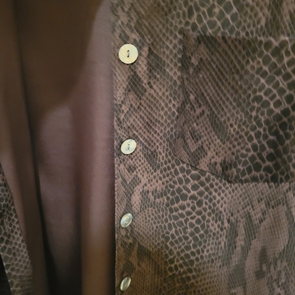 Women's button down shirt/shacket - Picture 4 of 6